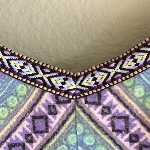 🎉HP🎉 Full Tilt Women's Handkerchief Hem Multi-Colored Adjustable Tank Top - Picture 2 of 2